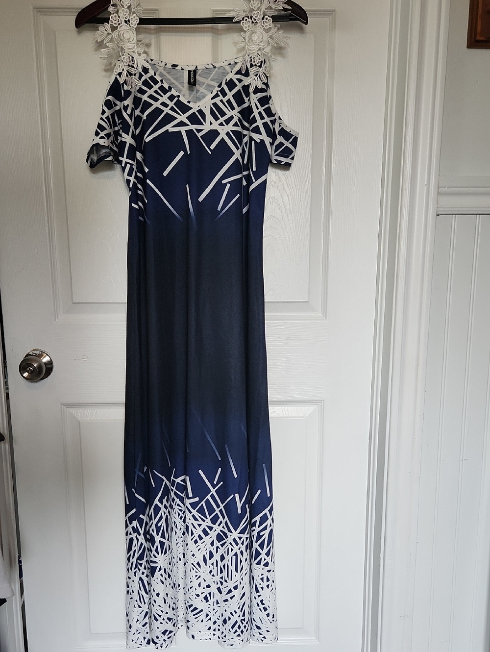 Nora Cora Navy & White Cold-Shoulder Maxi Dress with Lace Straps Sz SM